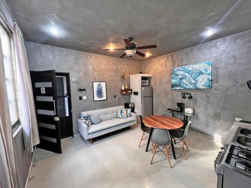 Nice CONDO close to the Beach Puerto Morelos- Ground Floor-King in Puerto Morelos, Mexico