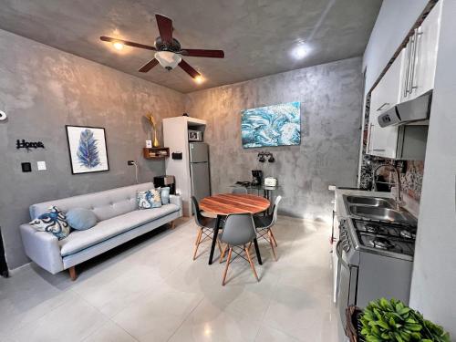 Nice CONDO close to the Beach Puerto Morelos- Ground Floor-King in Puerto Morelos, Mexico