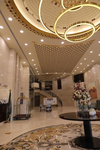 ล็อบบี้, Khabti Grand Hotel near สนามบินภายในประเทศบีชา
