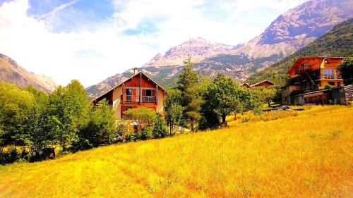 Camping - Pelvoux - Provence-Alpes-Côte d'Azur - Chalet Meijoun-pelvoux - Chalet de montagne confortable pour 10 personnes MAE-6831 - Image #0