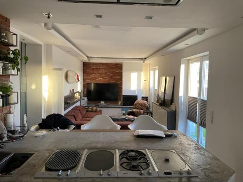 Luxury Loft with Rooftop & Jacuzzi in City Center, Düsseldorf (Foto 4)
