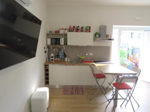 Rebibbia Guest Art Metro B, Rzym (zdjęcie 8)