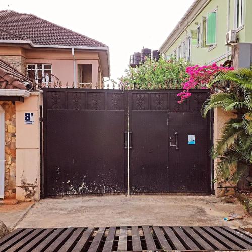 Cardinal Green Apartments in Olowora