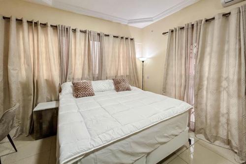 One-Bedroom House image 5