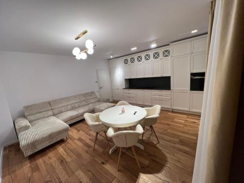 Luxury Penthouse Luxury Penthouse