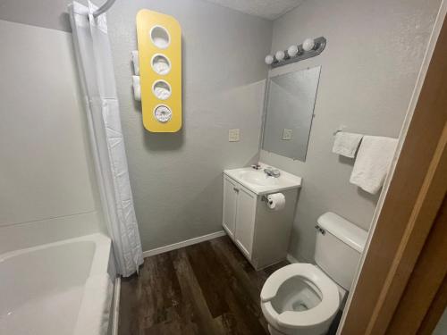 Greencastle Inn - image 4