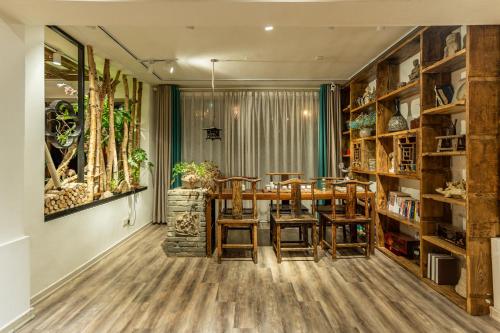 PuYuan Laoyangfang Huayuan GuestHouse in City Library