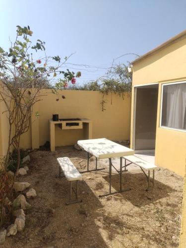 Casa Andrade in Coral 3 urbanization in Playas Villamil