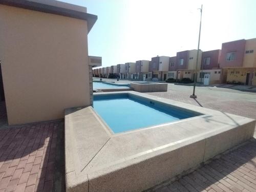 Casa Andrade in Coral 3 urbanization in Playas Villamil