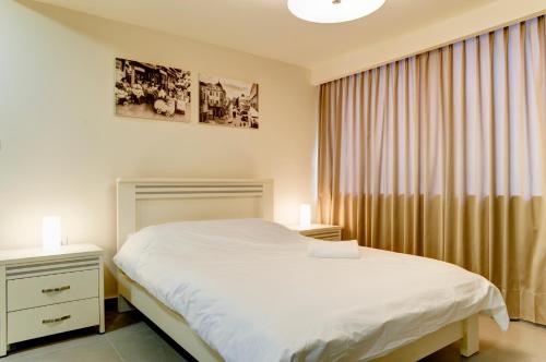 Double Room image 2