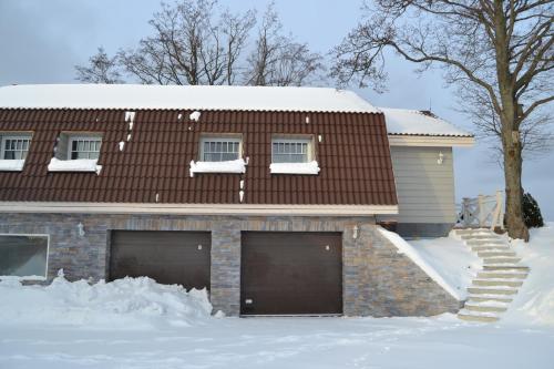 Taimela Holiday Home with Sauna