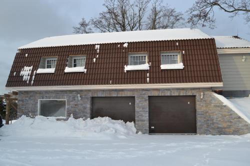 Taimela Holiday Home with Sauna