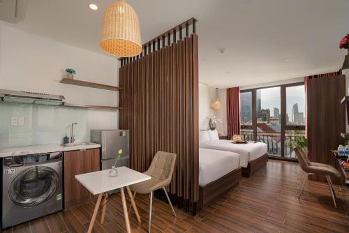 Deluxe Family Suite room in Dragon View Riverside Hotel