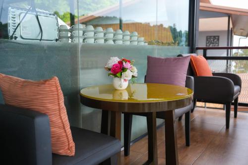 Facilities, So View Phuket Resort in Koh Sirey