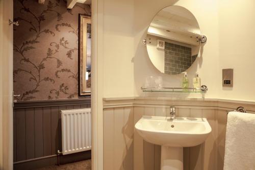 Crofters Lodge - image 5