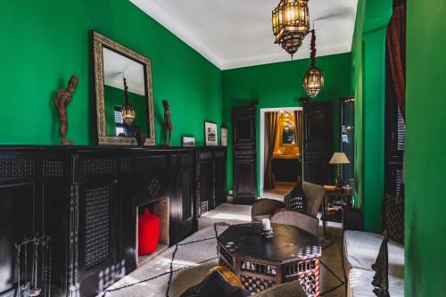 Double Room with Terrace image 2