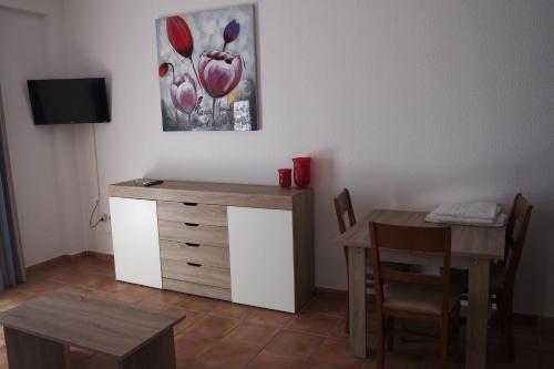 Hostal El Trovador - image 11