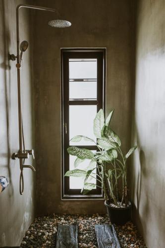 Double Room with Balcony image 1