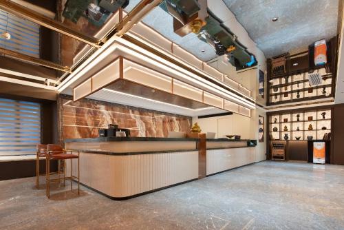 Lobby, 滨江万璟酒店 One Gem Hotel in Qiongshan