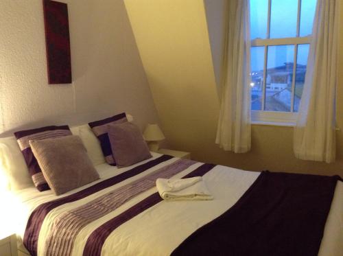 Citadel House Hotel - image 3