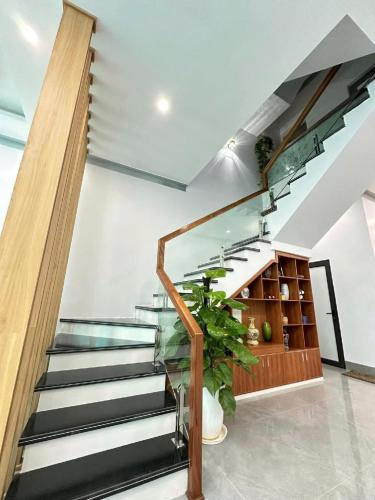 ห้องส่วนกลางสำหรับนั่งเล่น/ดูทีวี, Muong Thanh Homestay & Apartment Dien Bien in เดียนเบียนฟู