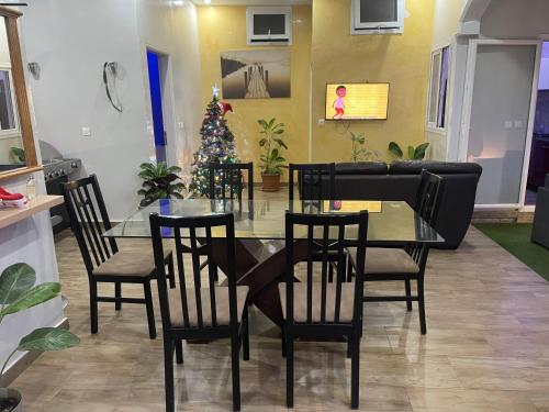 Belle villa confortable avec gardien in 魯菲斯克