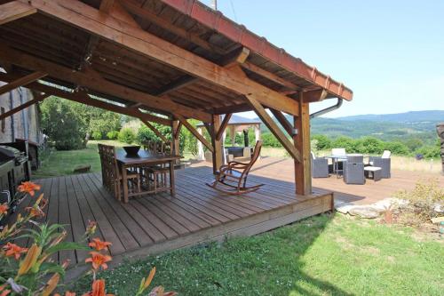 Facilities, Terre indigo in Eymoutiers