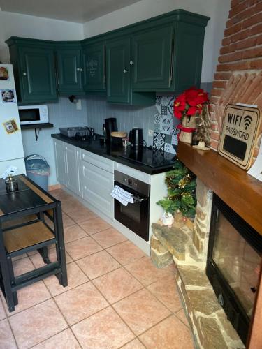 Loveroom himeros, gite de charme avec spa in Ectot-l'Auber