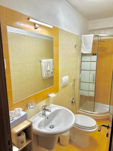 Superior Double or Twin Room with Mountain and Sea View