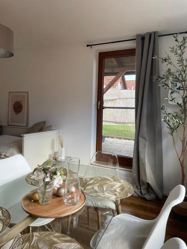 Stylisches Apartment mit Dachterrasse und Whirlpool in Gersthofen, Deutschland
