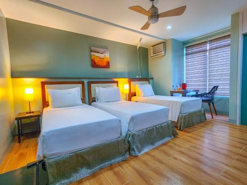 Sea Cocoon Hotel – El Nido, WI