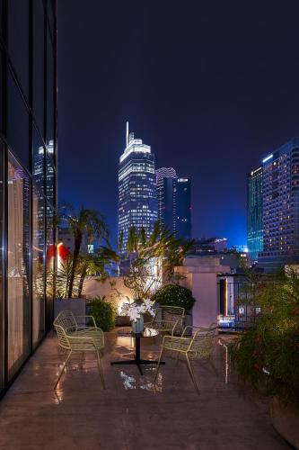 Widok, Signature by M Village Hai Bà Trưng near Central Post Office