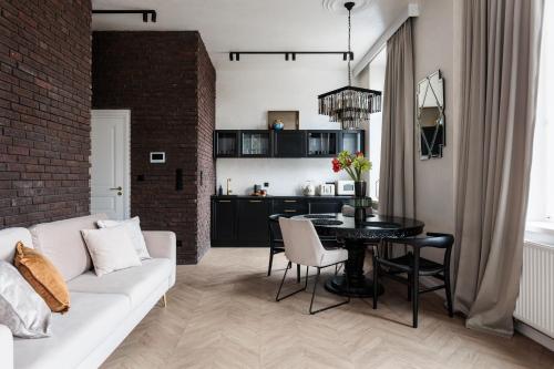 Luksusowy Apartament na Podgórzu - by Upstairs, Krakov