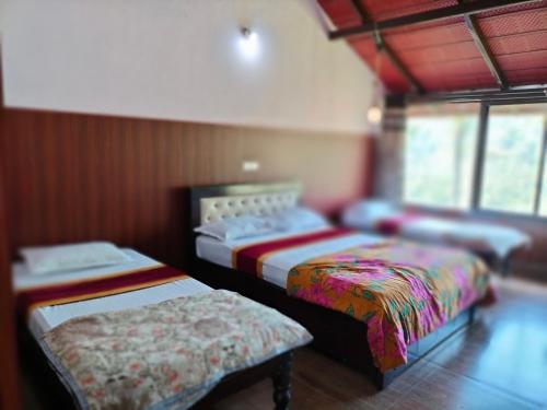 Suite with Balcony image 2