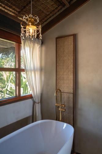 Luxury Eco Villa Bayay Dhyana - Tap to explore photos