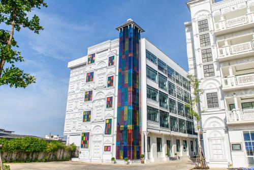 Bear & Bird Hotel โรงแรม แบร์ แอนด์ เบิร์ด, Сураттхани