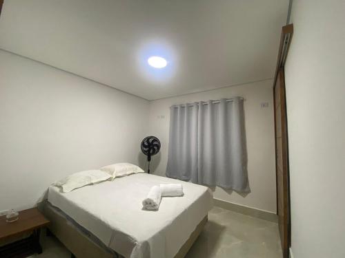 Linda casa em Guaiuba, Guaruja, 2 suites e piscina near Andradas Fort