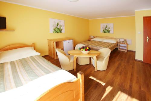 Triple Room image 7