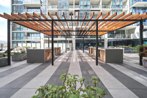 Tranquil 1BR Retreat in the Heart of Adelaide CBD