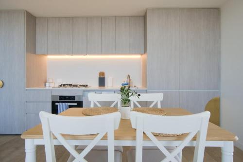 Serenity in the Sky - 2BR Apt in Rundle Mall, Adelaide (zdjęcie 6)