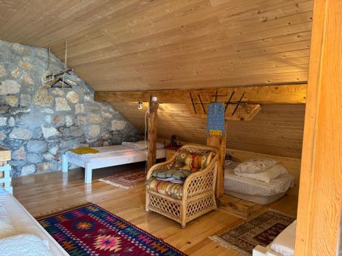 Mountain house Varda in Humilišani