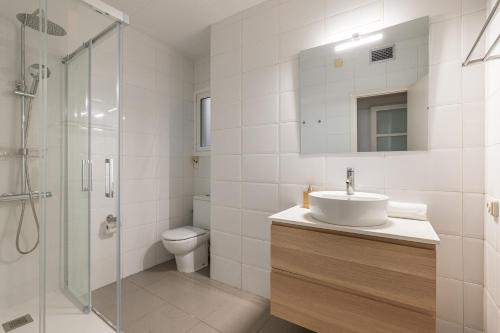 Three-Bedroom Apartment image 9