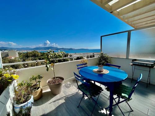 2 Bedroom Ocean Montagne view Apartment, Nizza (Foto 3)