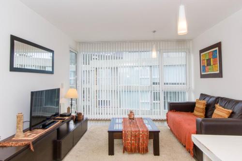 One-Bedroom Apartment image 10