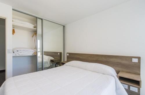 One-Bedroom Apartment image 1