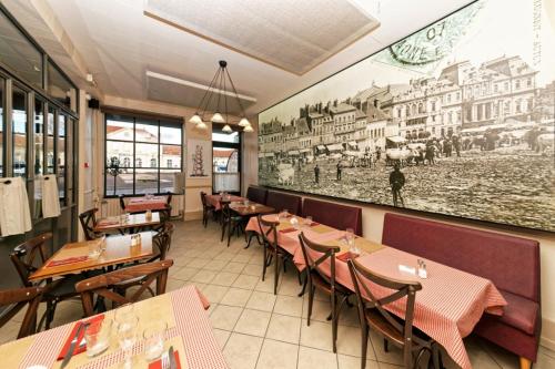 Restaurante, Pied a Terre - Appart'hotels au coeur d'Autun in Autun