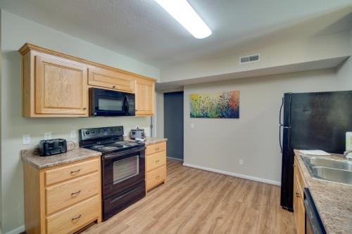 Ground-Floor Apartment about 1 Mi to Cloudland Canyon! in Rising Fawn, USA