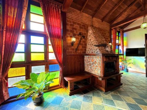 Shared lounge/TV area, Villa Adlerhorst in Pai