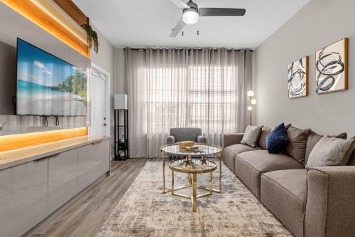 2306 SP - Disney Paradise 2BR Villa, Near Magic & More thumb 4