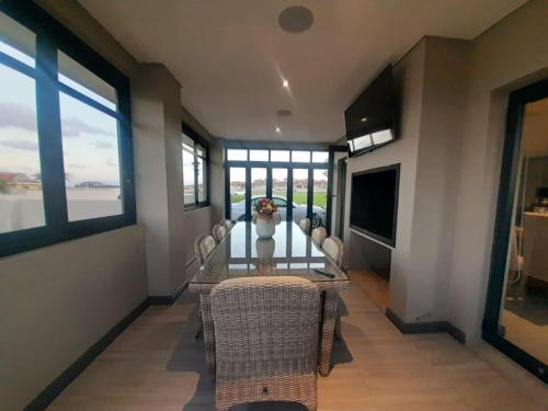 Dali in Kidd's Beach